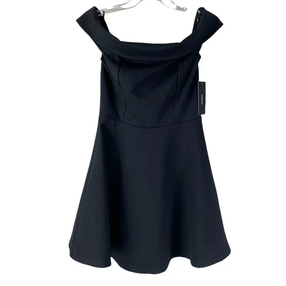 Lulu's Sz M Off-The-Shoulder Skater Black Lined Dress Mini Dress Flirty - Picture 3 of 10